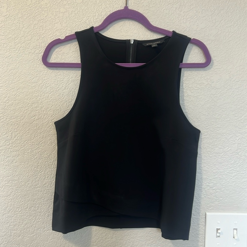 Banana Republic cropped tank - black